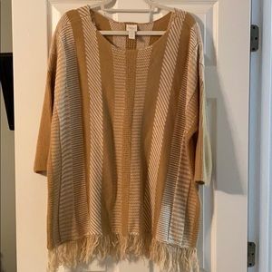 Camel & winter white 3/4 sleeve sweater.